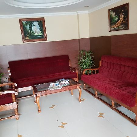 Hotel The Samrat Thiruvananthapuram Bagian luar foto