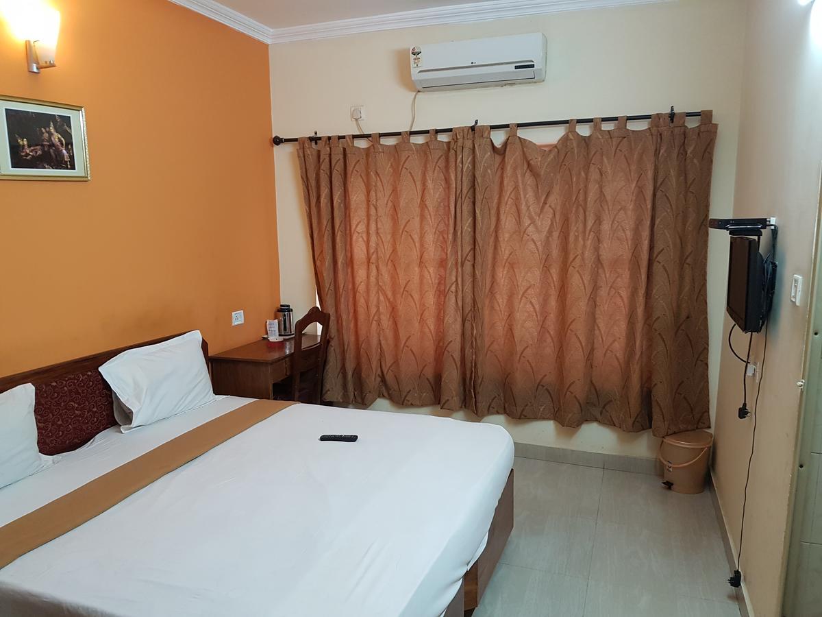 Hotel The Samrat Thiruvananthapuram Bagian luar foto